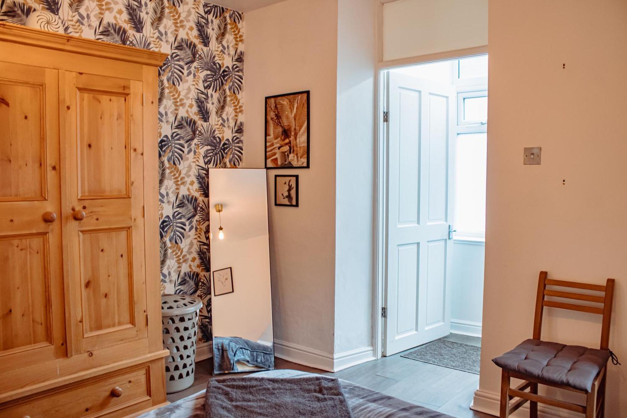 Spacious Flat With Free Parking Apartment Harrogate Exterior photo