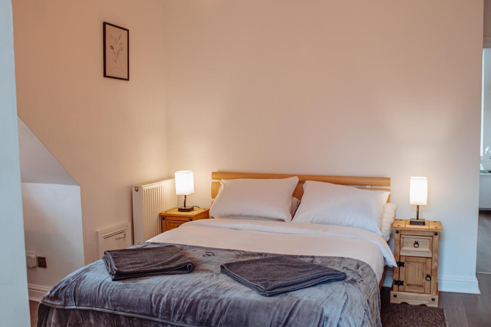 Spacious Flat With Free Parking Apartment Harrogate Exterior photo