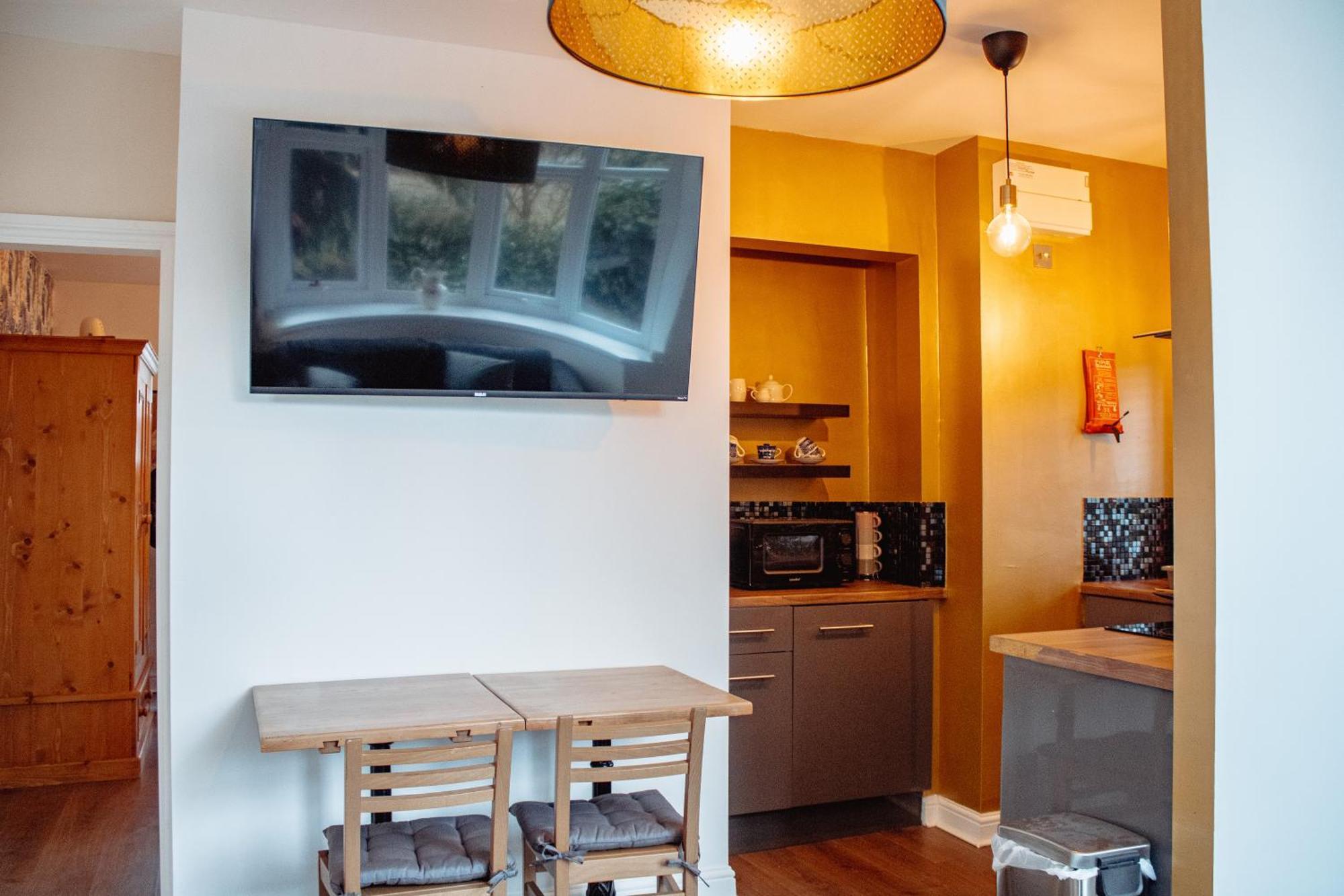 Spacious Flat With Free Parking Apartment Harrogate Exterior photo